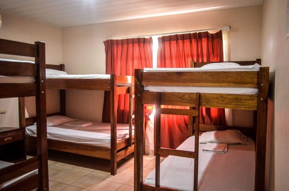 Hotel La Choza Inn La Fortuna Esterno foto